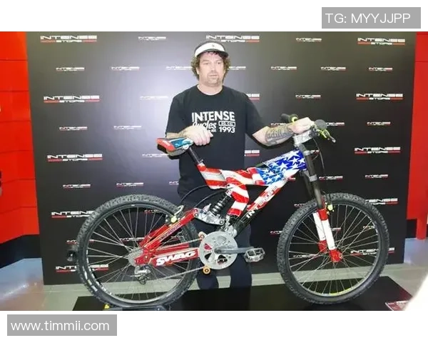 足球球星荣耀奖牌见证璀璨生涯辉煌时刻与永恒荣誉